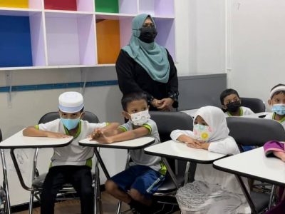 SKG and JKG classes are Reciting Quran (5)